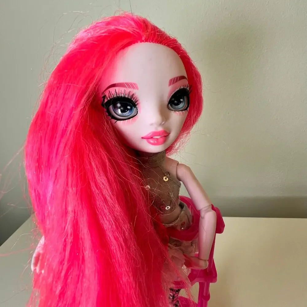 Rainbow High Vision and Neon Shadow-Mara Pinkett (Neon Pink) Fashion Doll